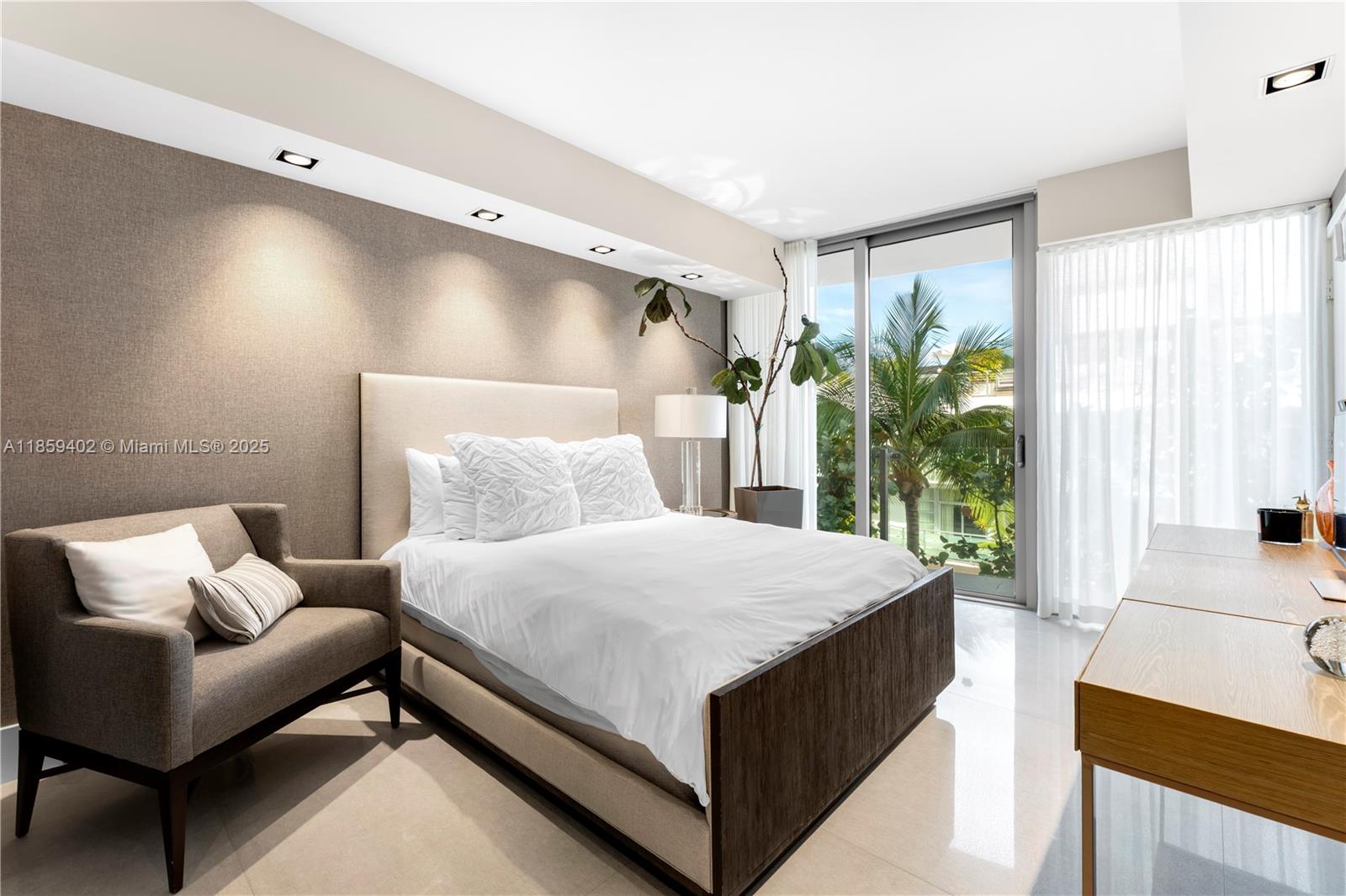1 Collins Ave # 308