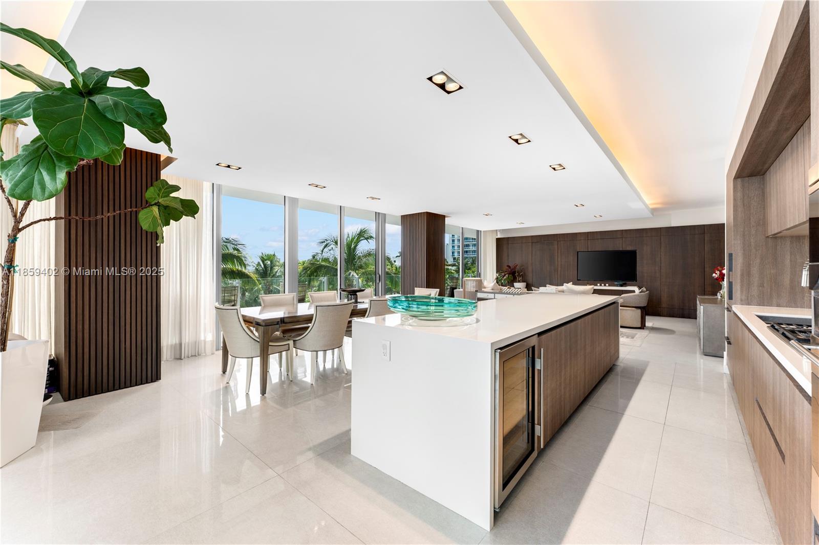 1 Collins Ave # 308