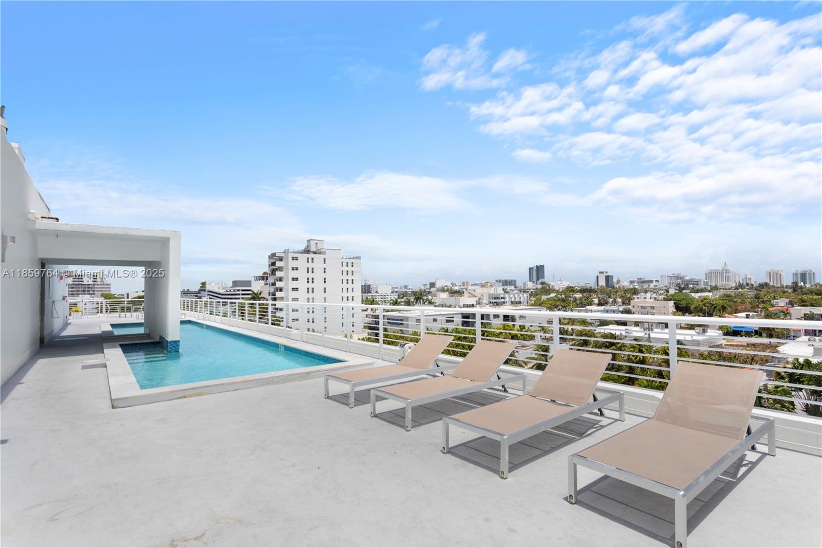 1428 West Ave # 203