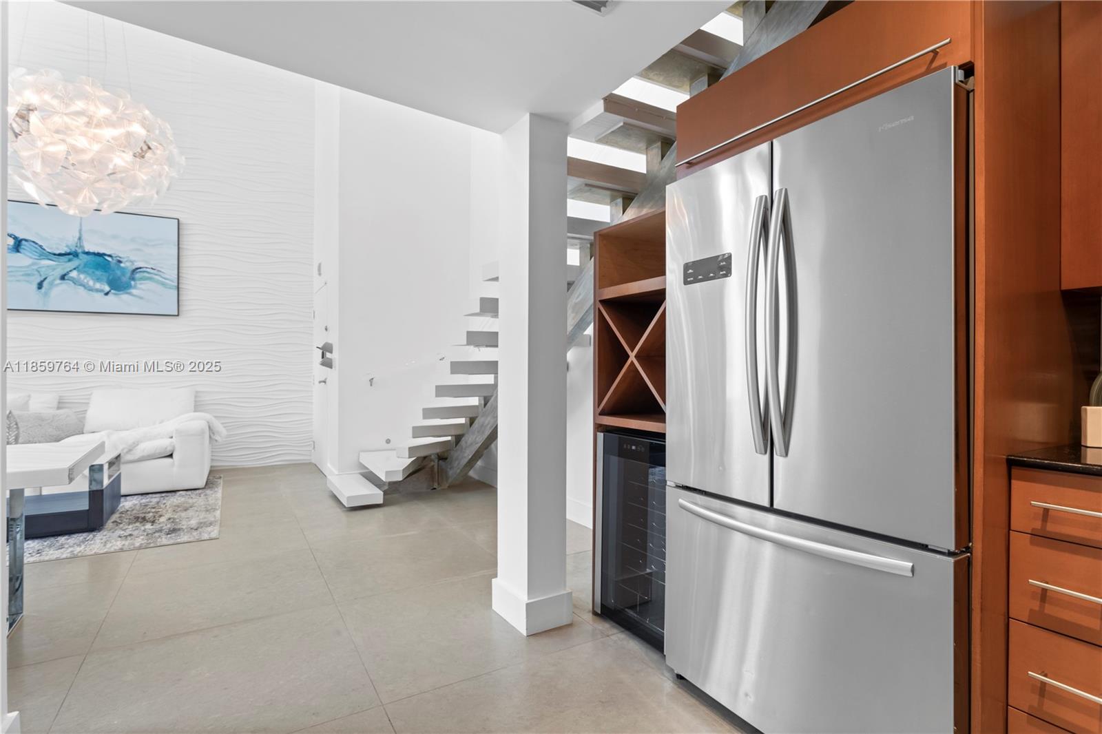 1428 West Ave # 203