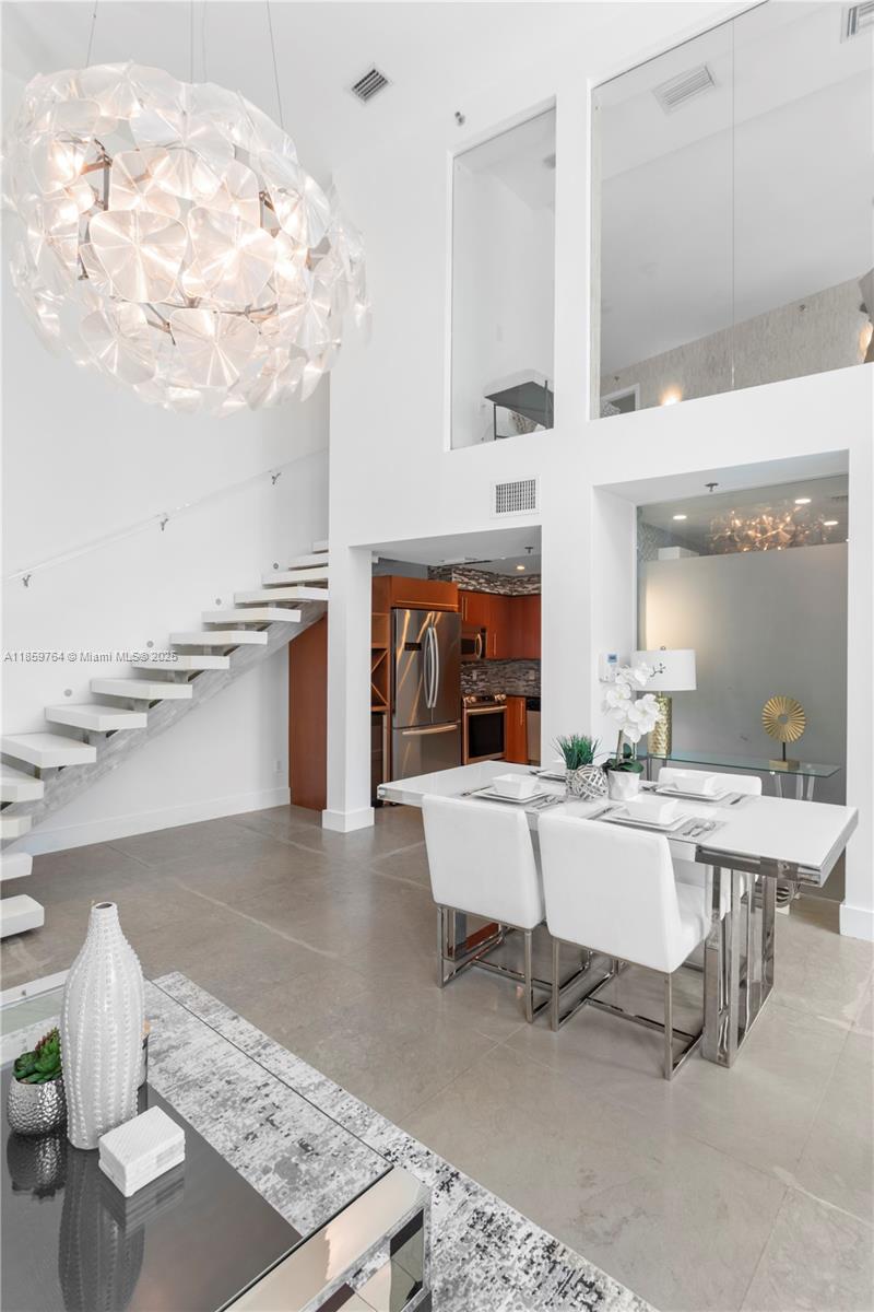 1428 West Ave # 203