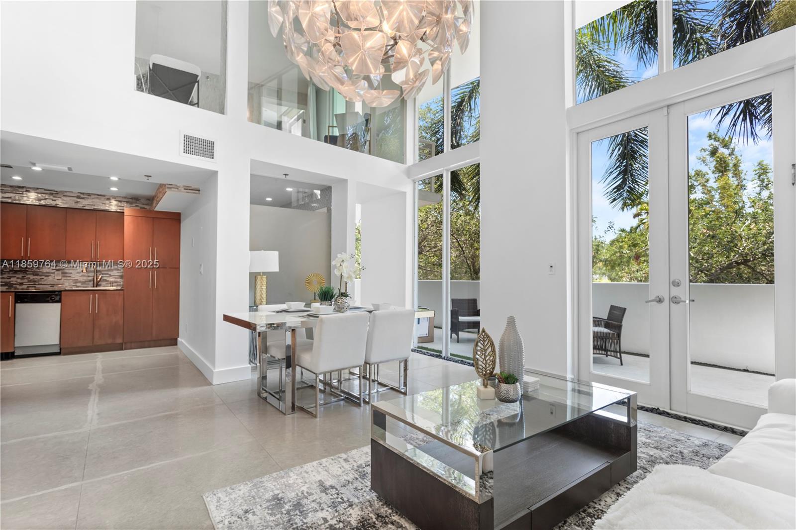 1428 West Ave # 203