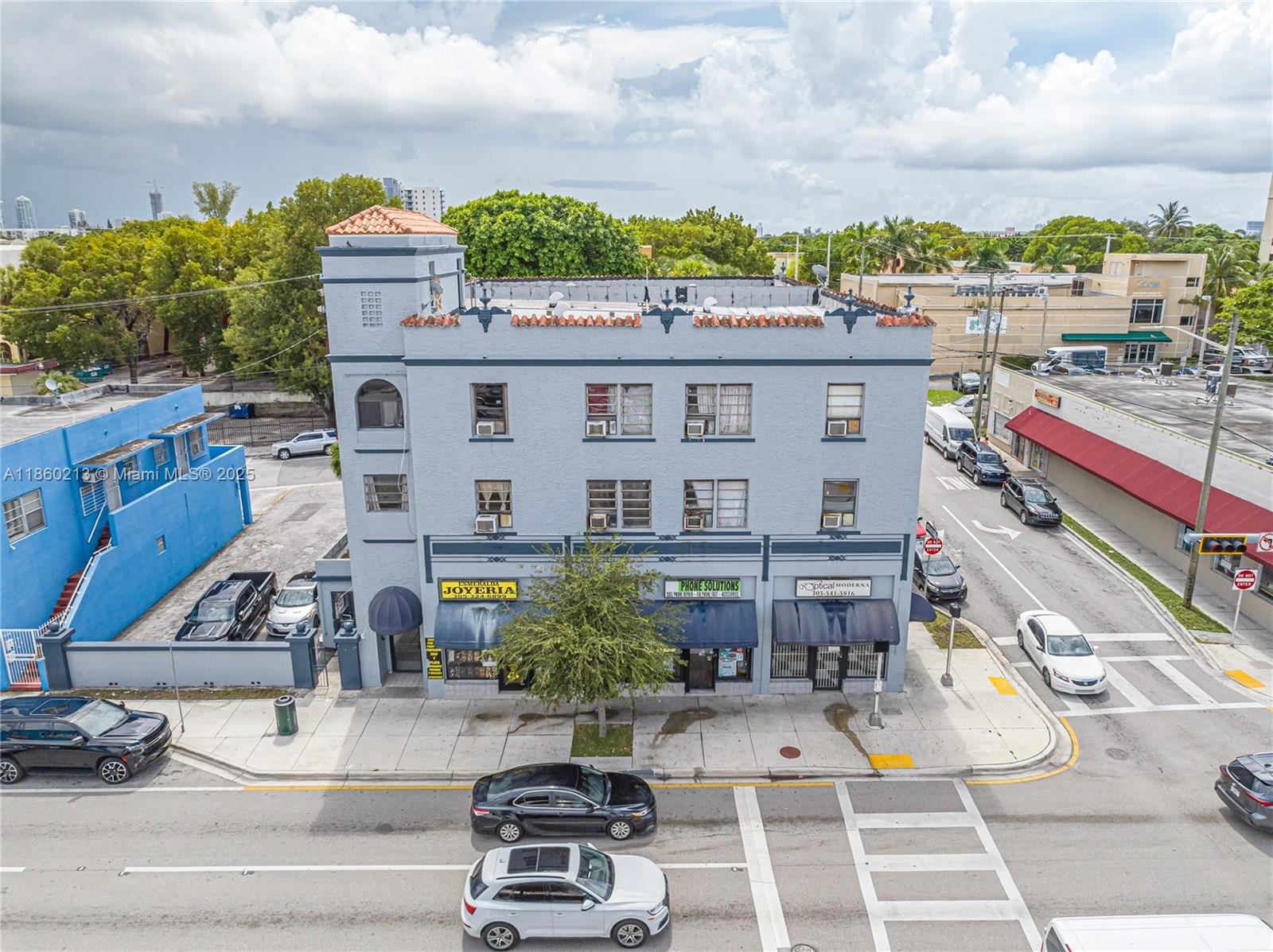 1274 W Flagler St