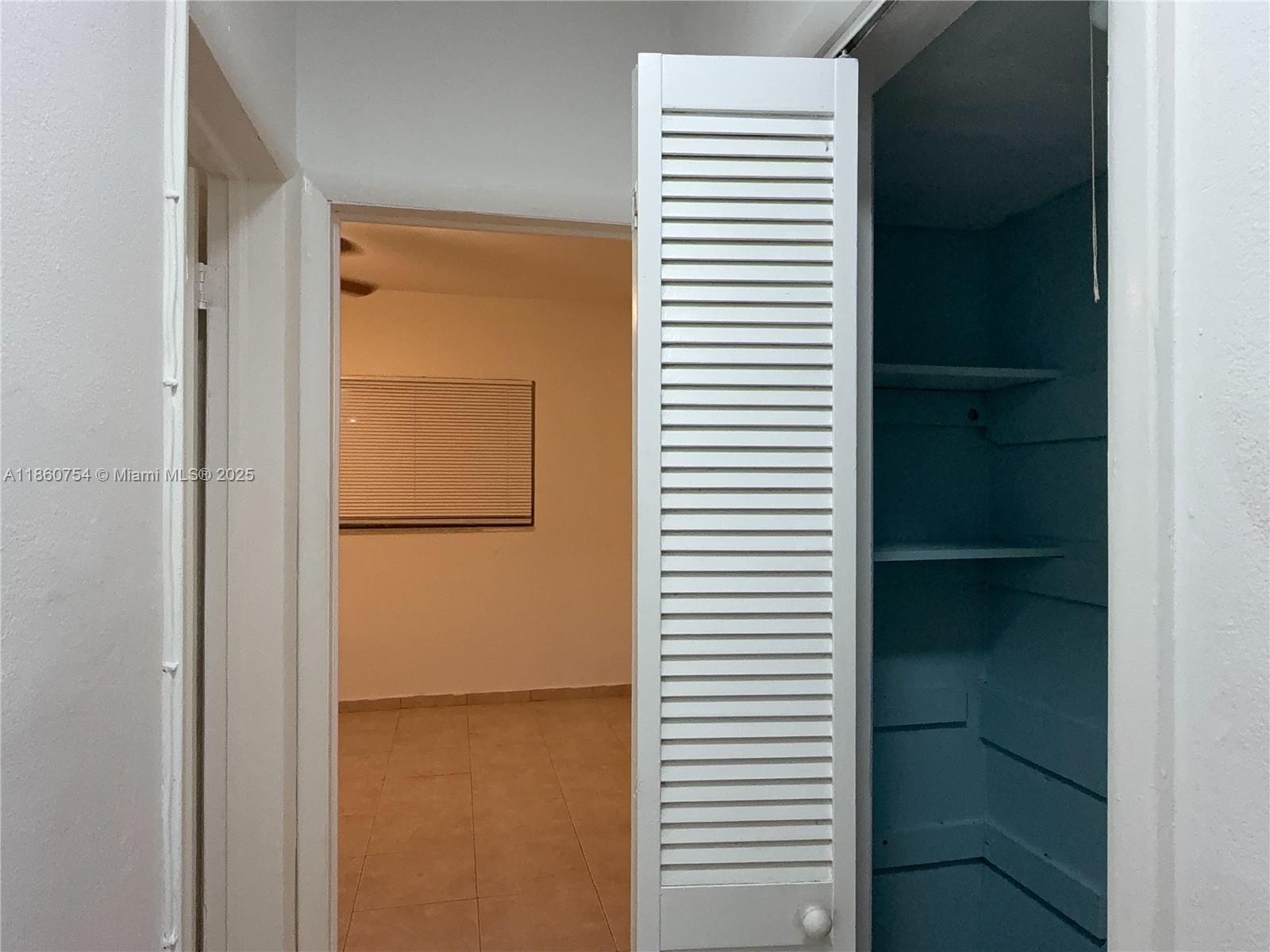 1176 Marseille Dr # 4