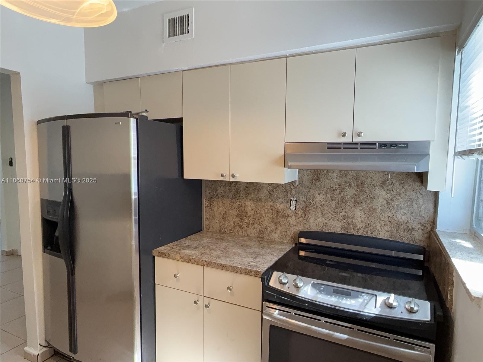 1176 Marseille Dr # 4
