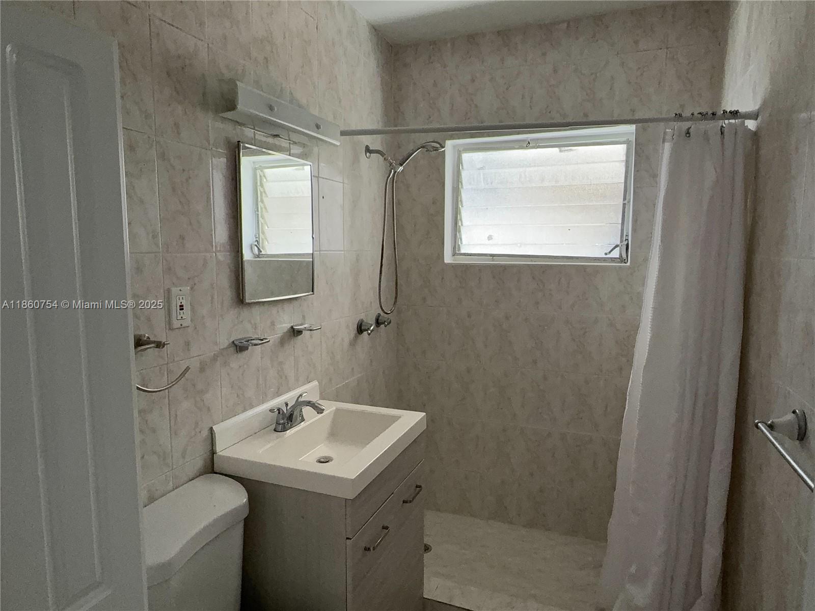 1176 Marseille Dr # 4