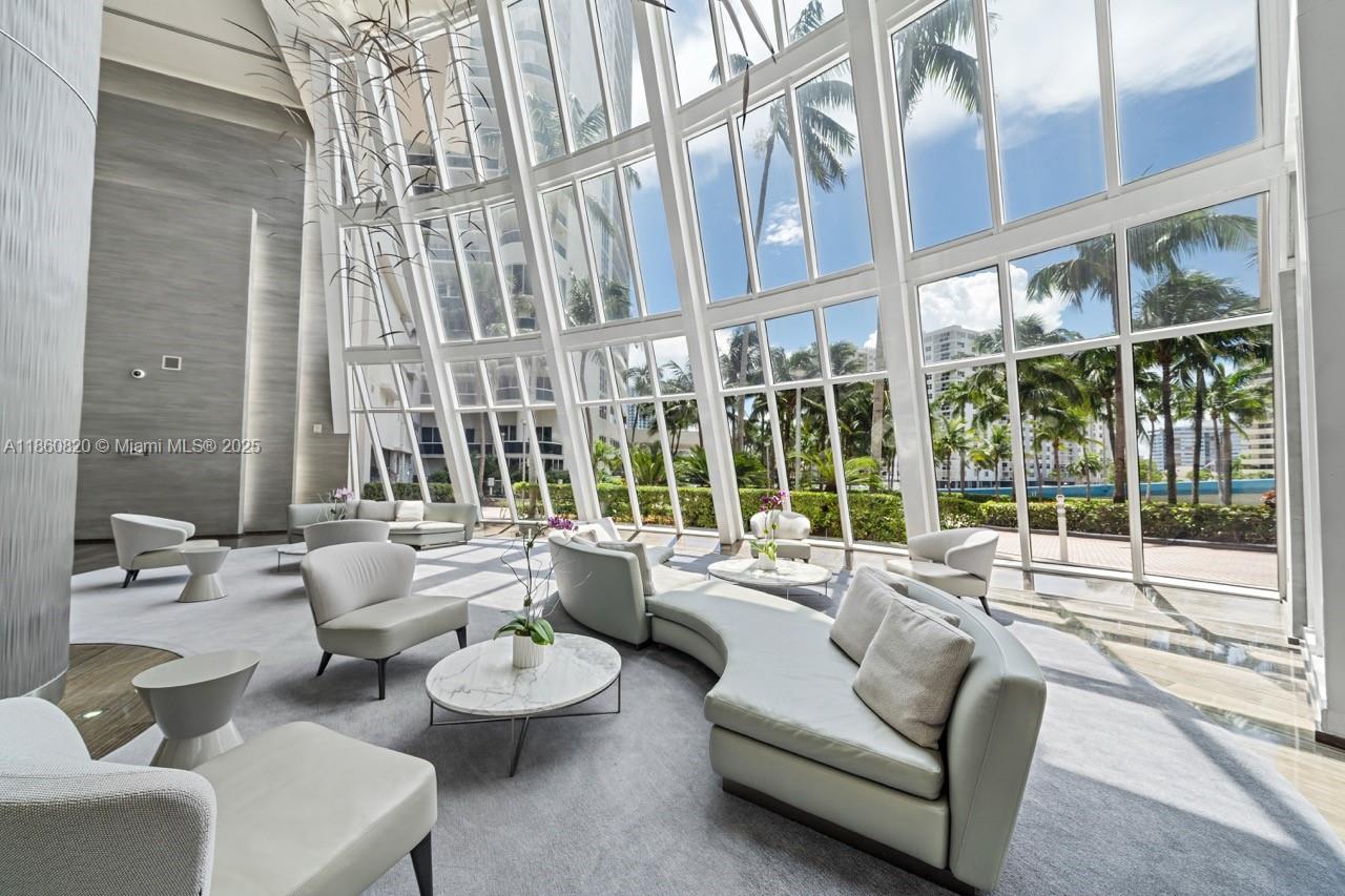 1830 S Ocean Dr # 4907