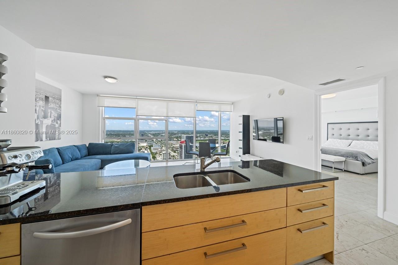 1830 S Ocean Dr # 4907