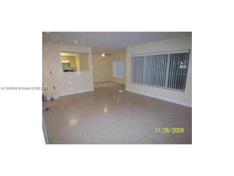 2400 NW 33rd St # 1104