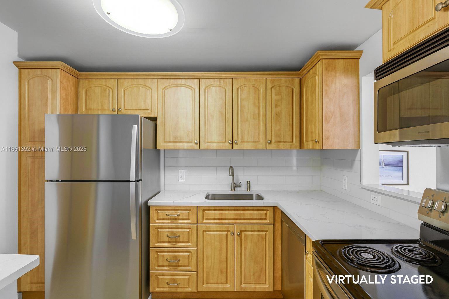 1228 West Ave # 906