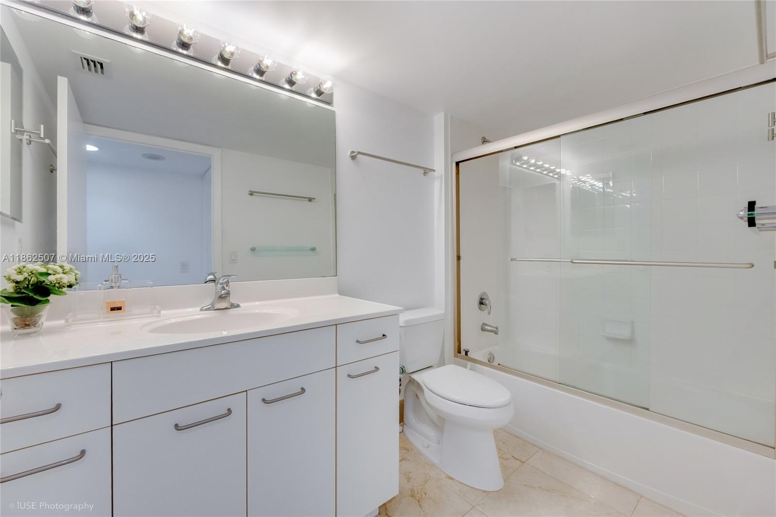 21055 Yacht Club Dr # 2401