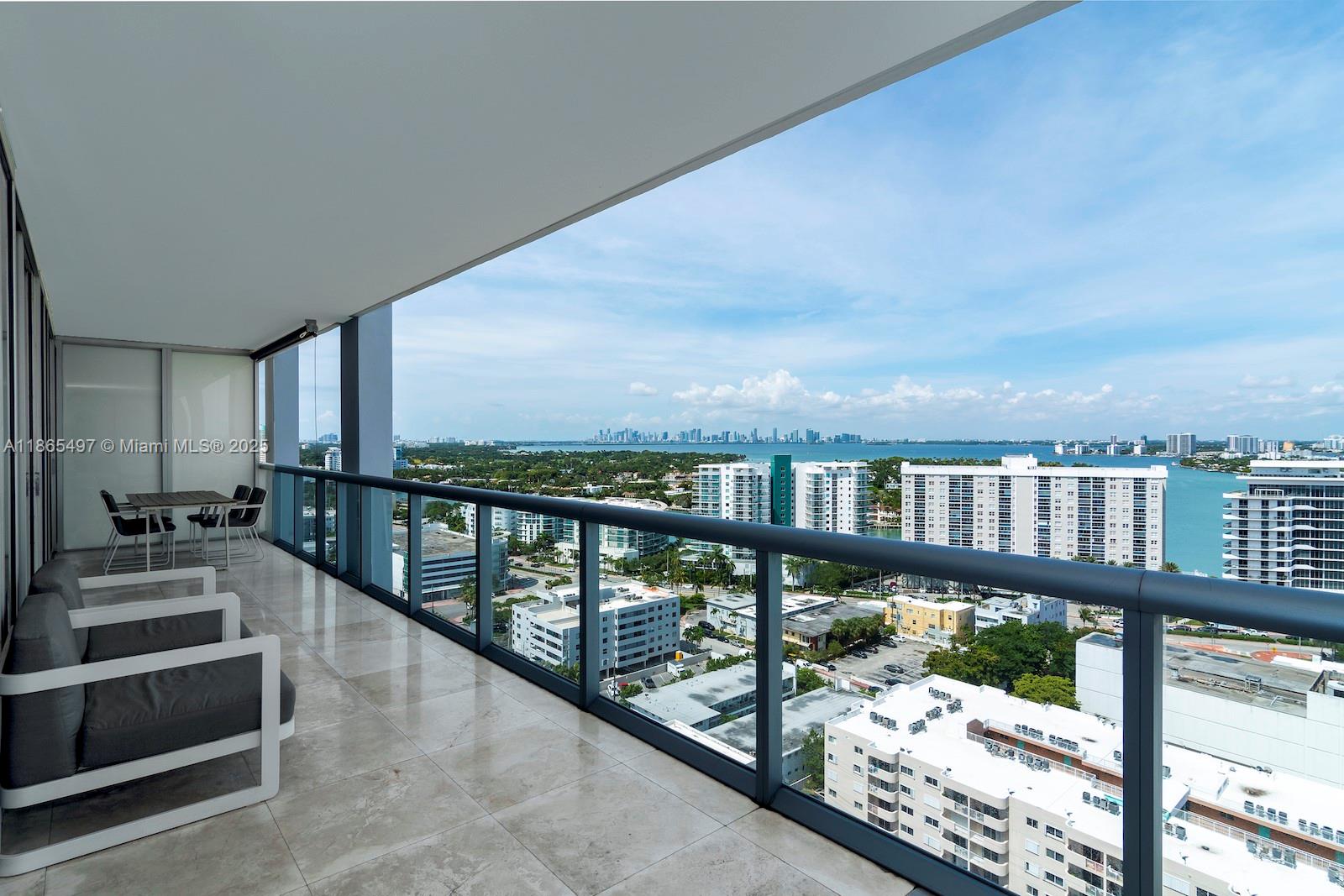 6799 Collins Ave Unit: CPH06