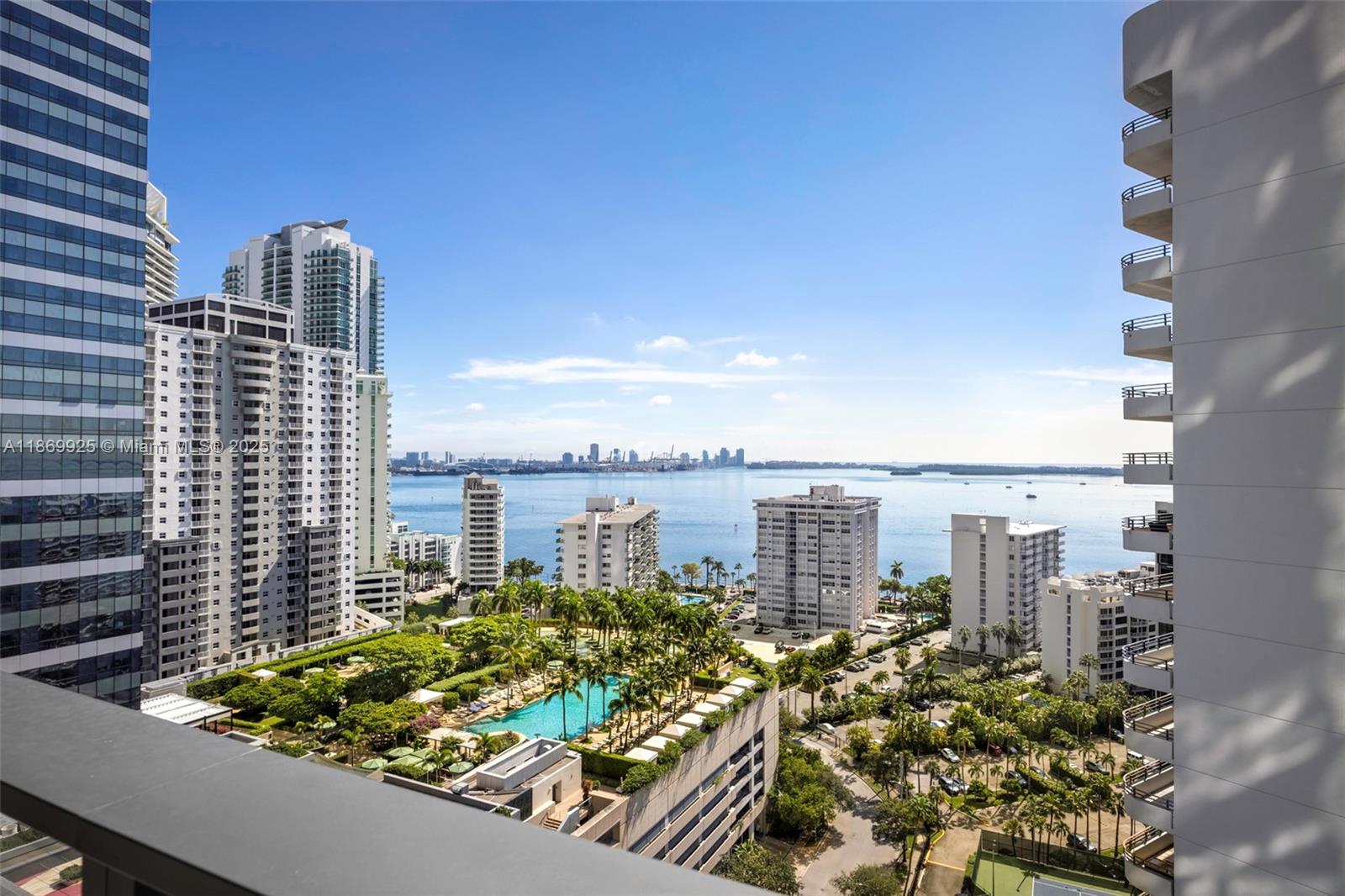 1451 Brickell Ave # 1901