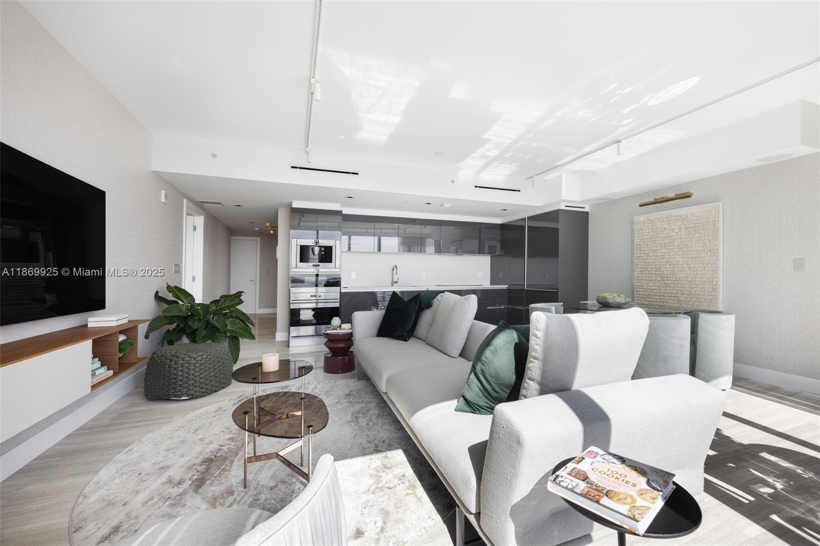 1451 Brickell Ave # 1901