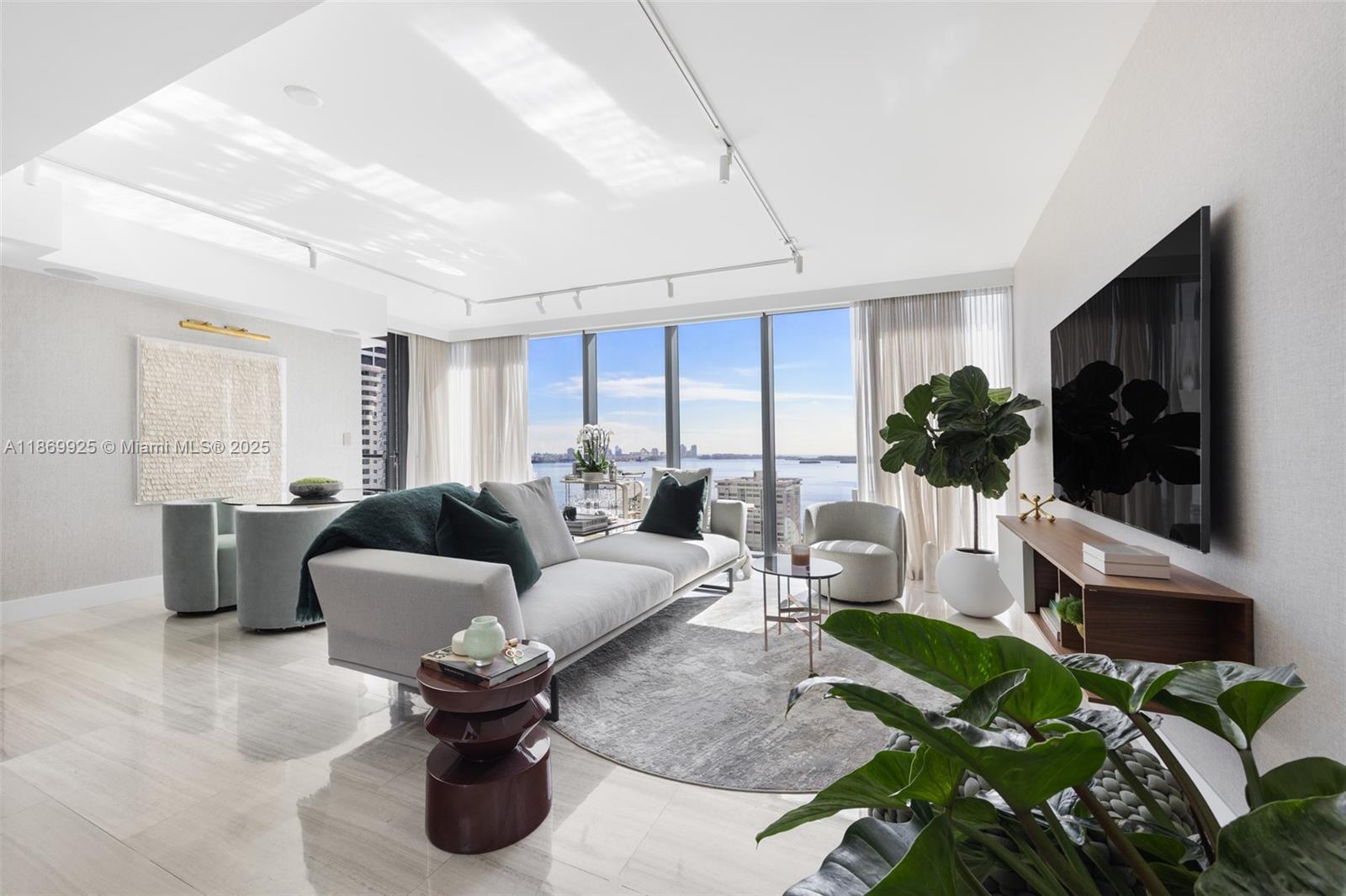 1451 Brickell Ave # 1901