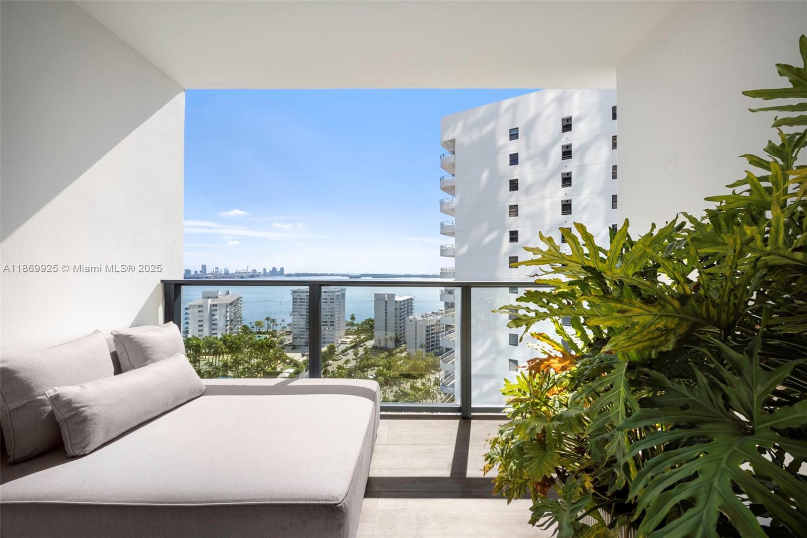 1451 Brickell Ave # 1901