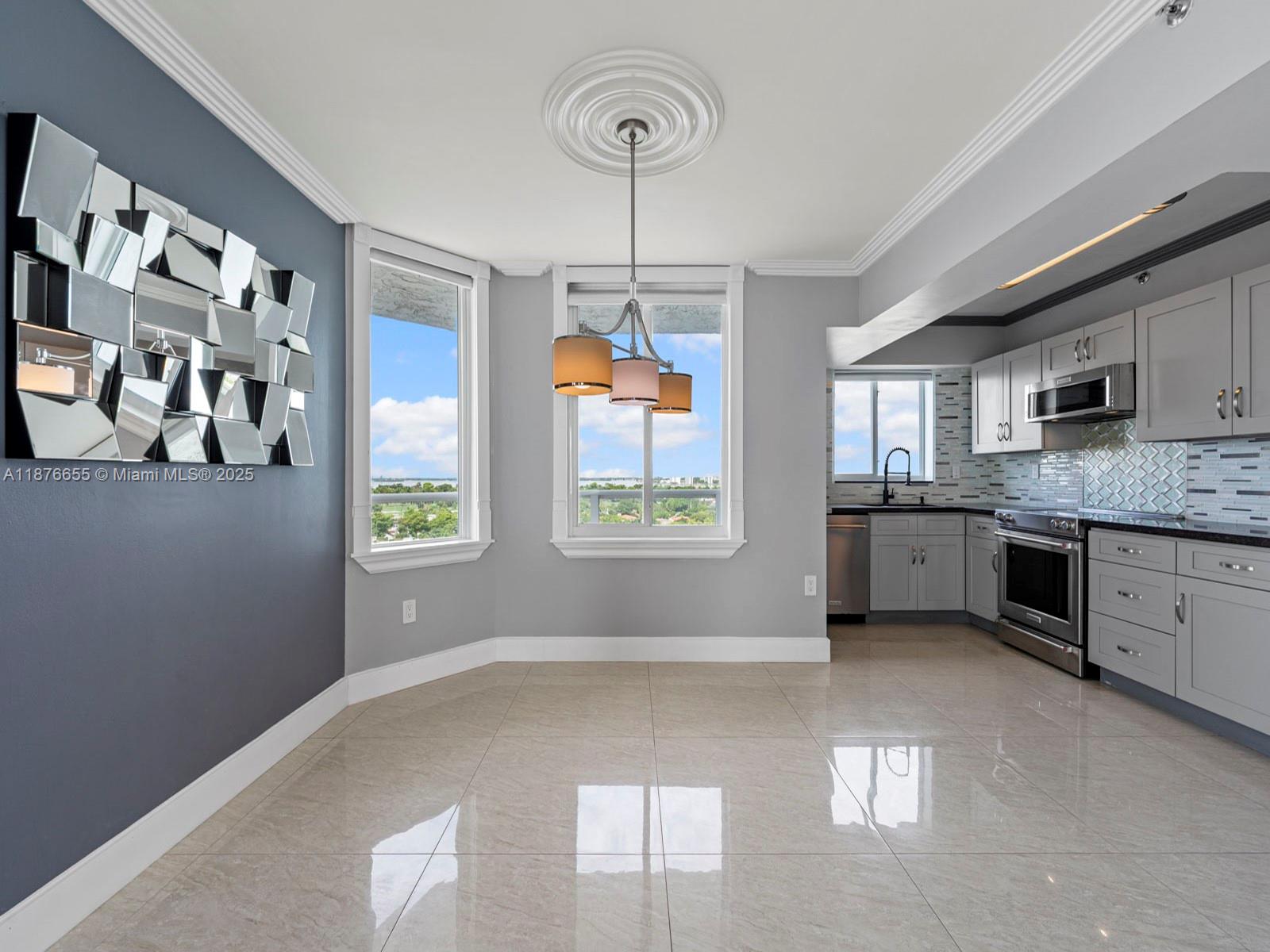 5900 Collins Ave # 1201