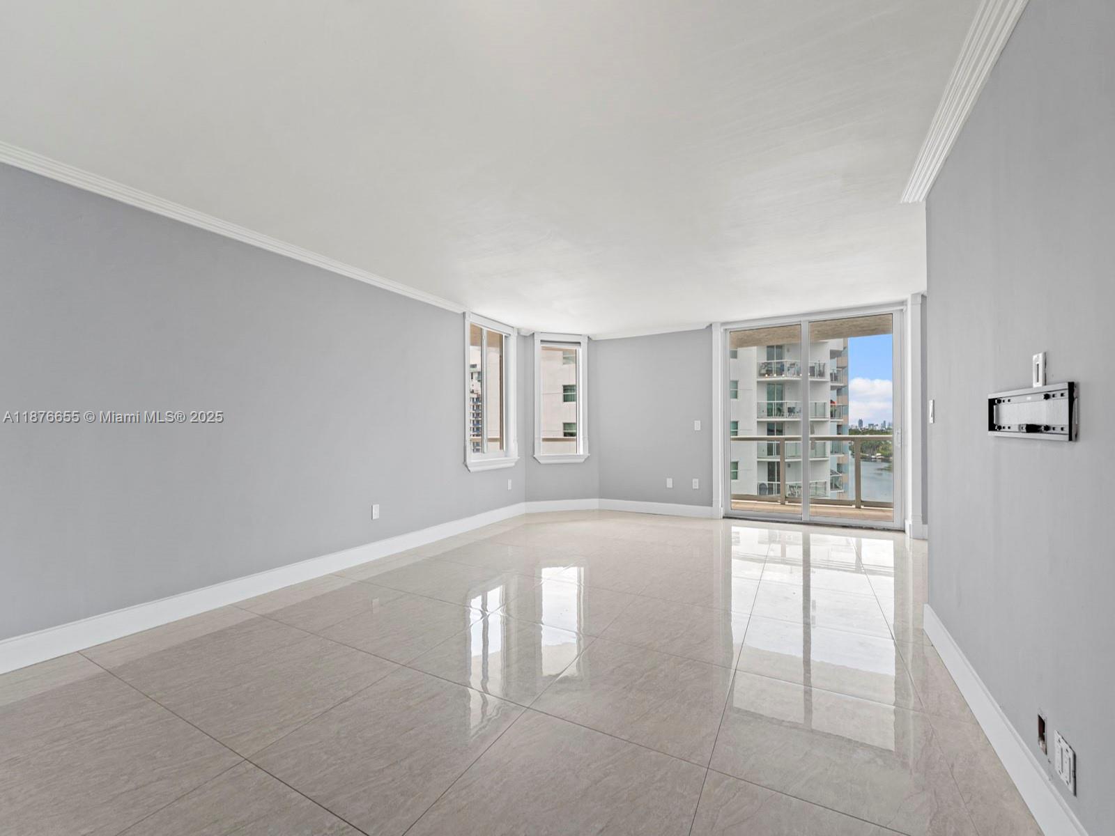 5900 Collins Ave # 1201