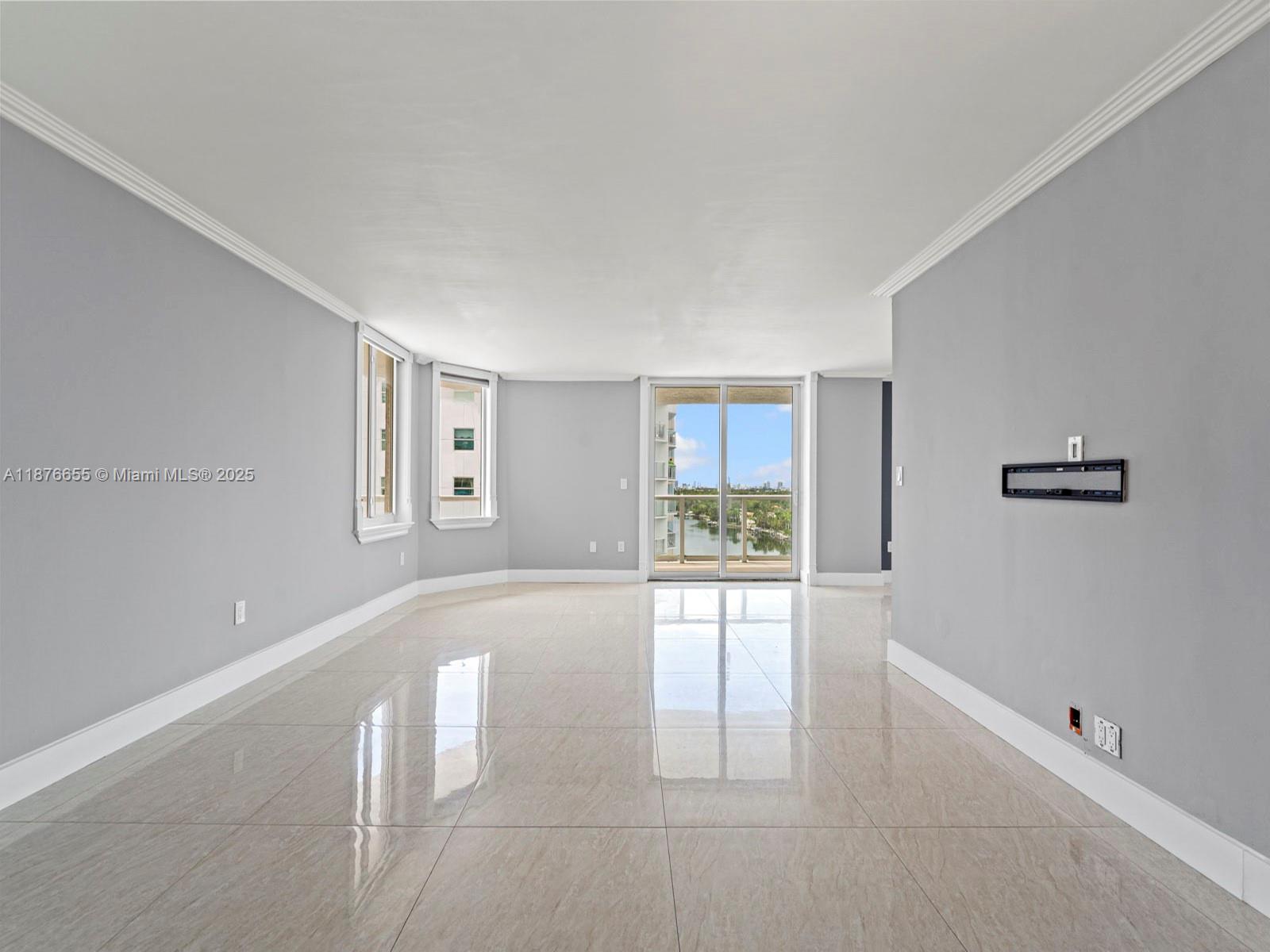 5900 Collins Ave # 1201