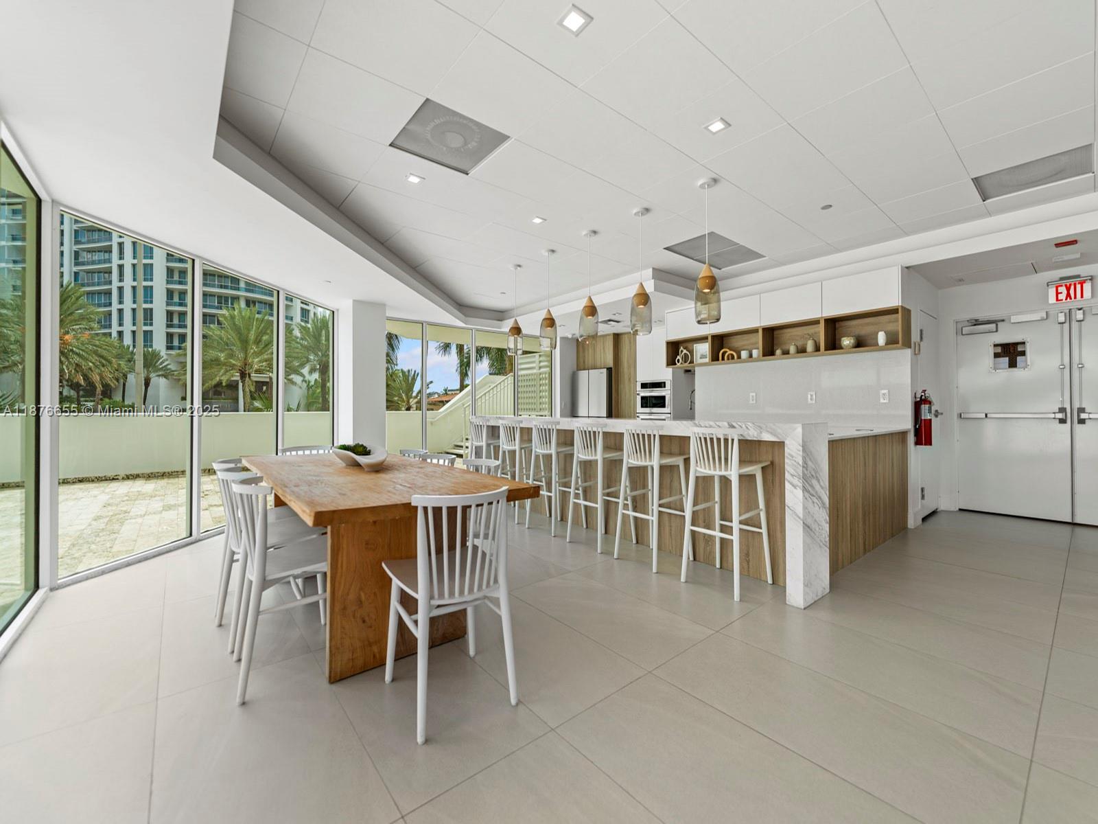 5900 Collins Ave # 1201