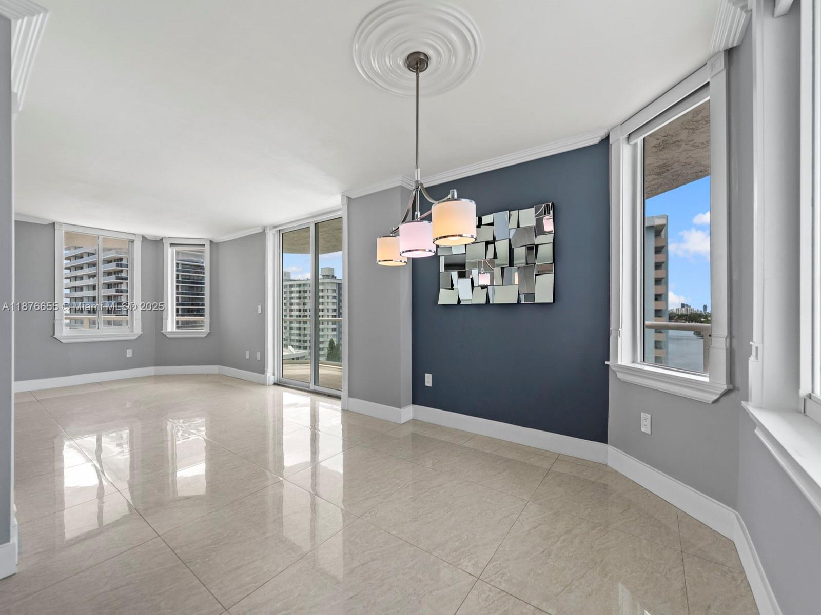 5900 Collins Ave # 1201