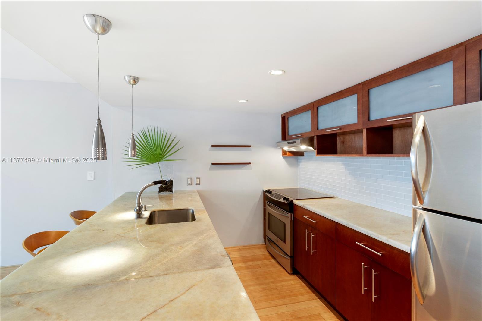 5 Island Ave # 11F