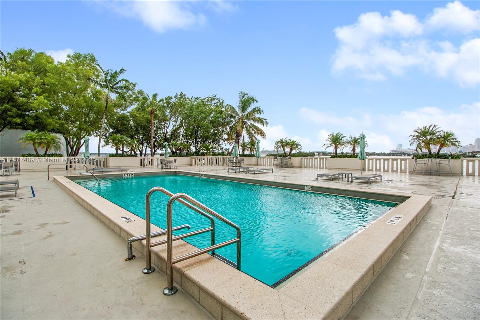 5 Island Ave # 11F