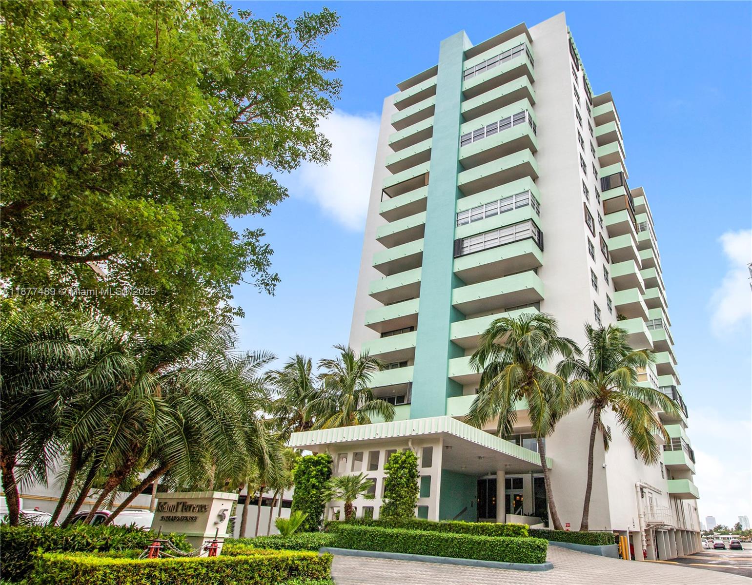 5 Island Ave # 11F