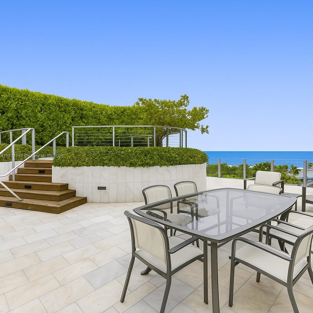 1 Collins Ave Unit: PH702