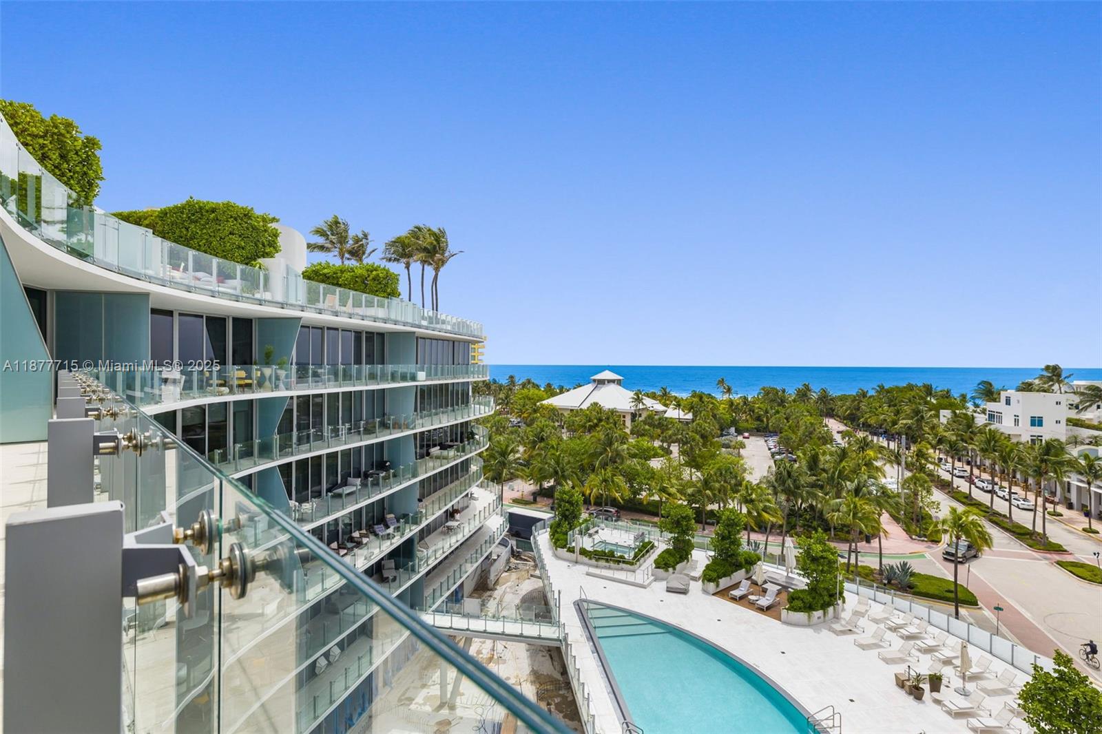 1 Collins Ave Unit: PH702