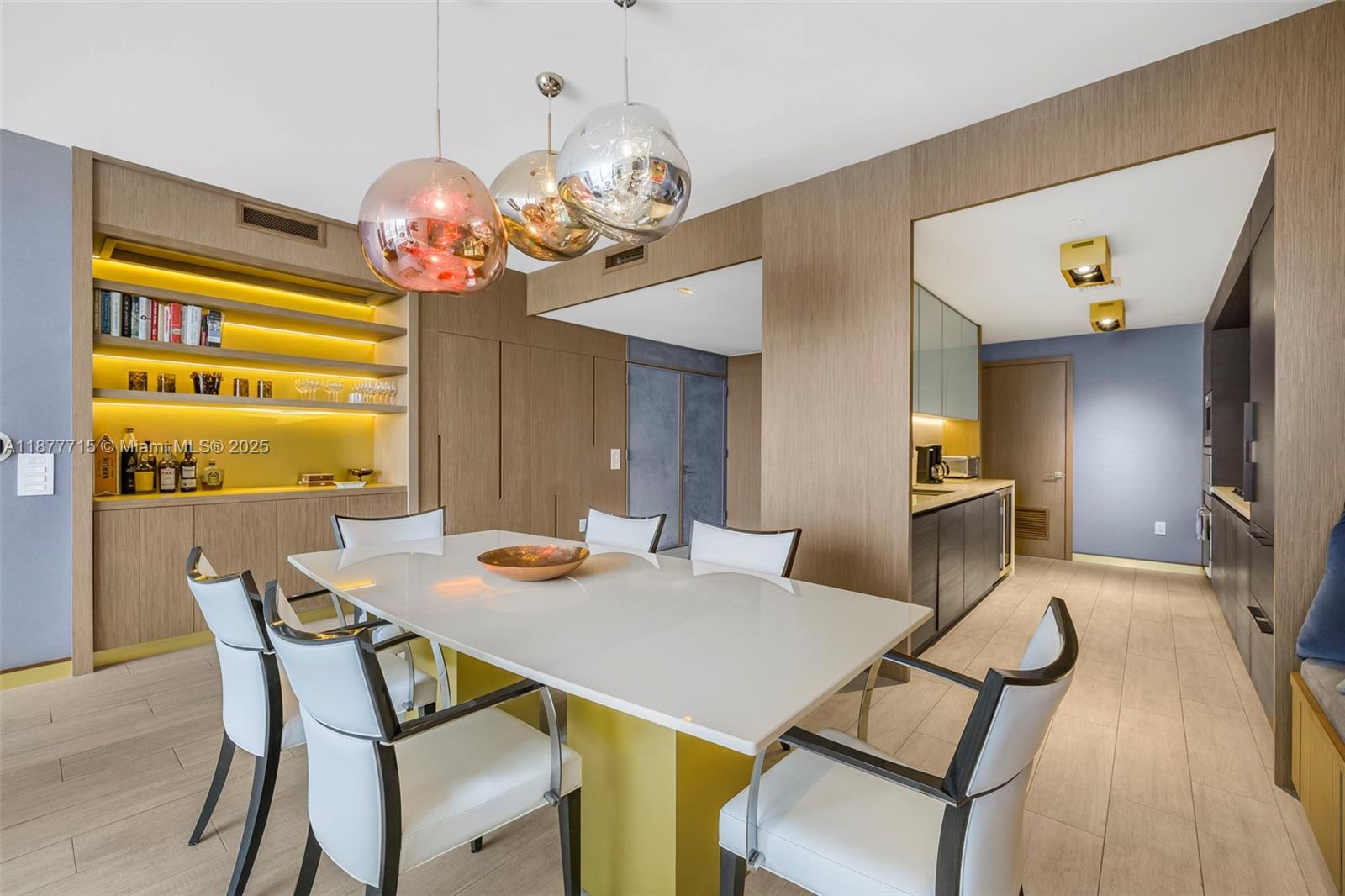 1 Collins Ave Unit: PH702