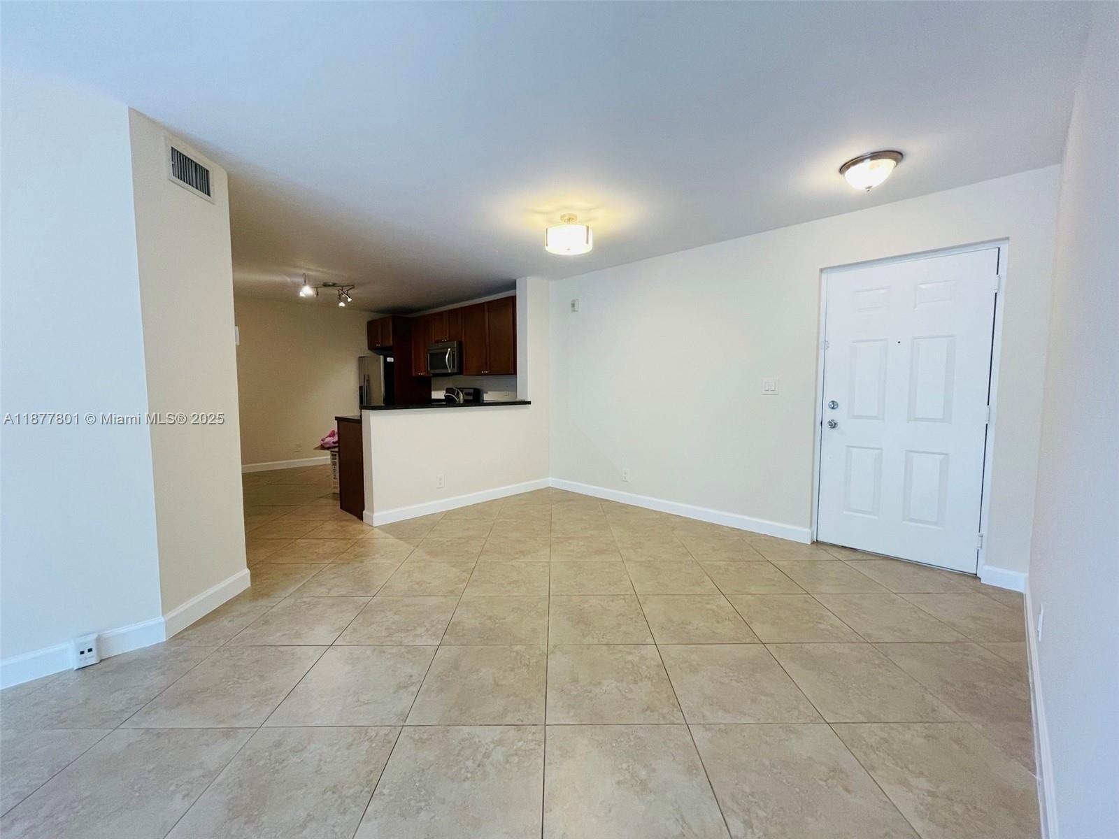 10101 W Sunrise Blvd # 204
