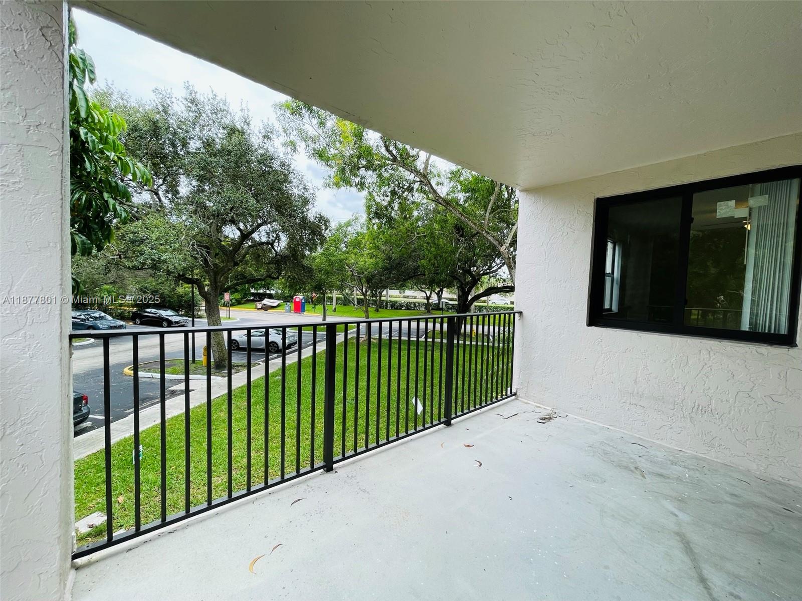 10101 W Sunrise Blvd # 204