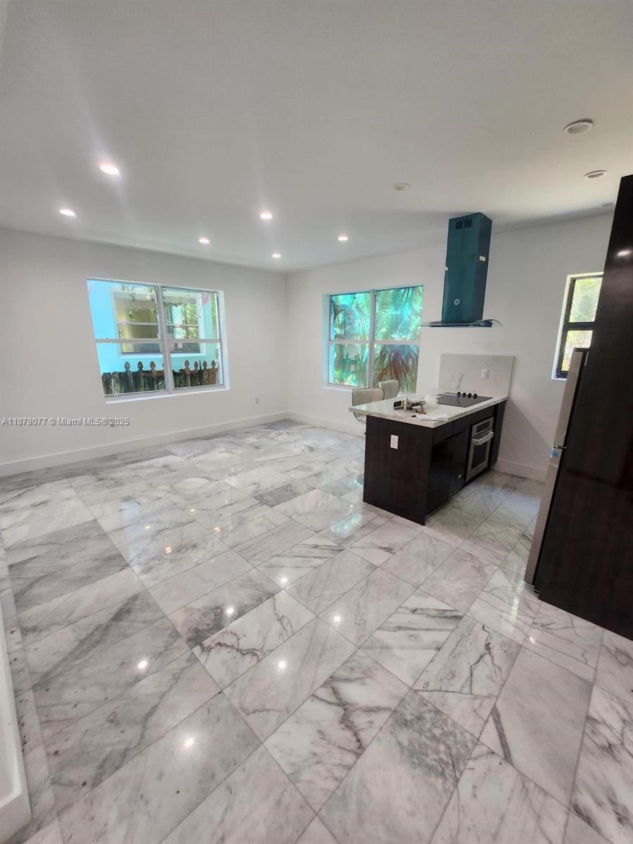 1560 Drexel Ave # 207