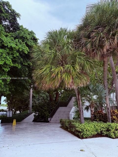 2333 Brickell Ave # 1710