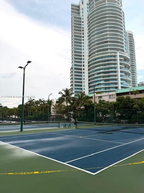 2333 Brickell Ave # 1710