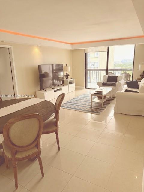 2333 Brickell Ave # 1710