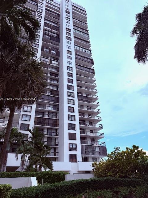 2333 Brickell Ave # 1710