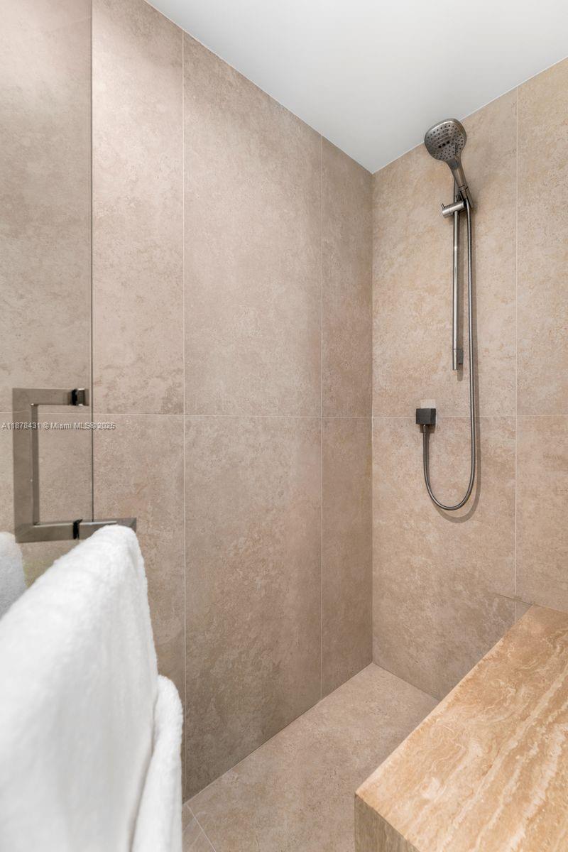 226 Ocean Dr Unit: 7F/7G