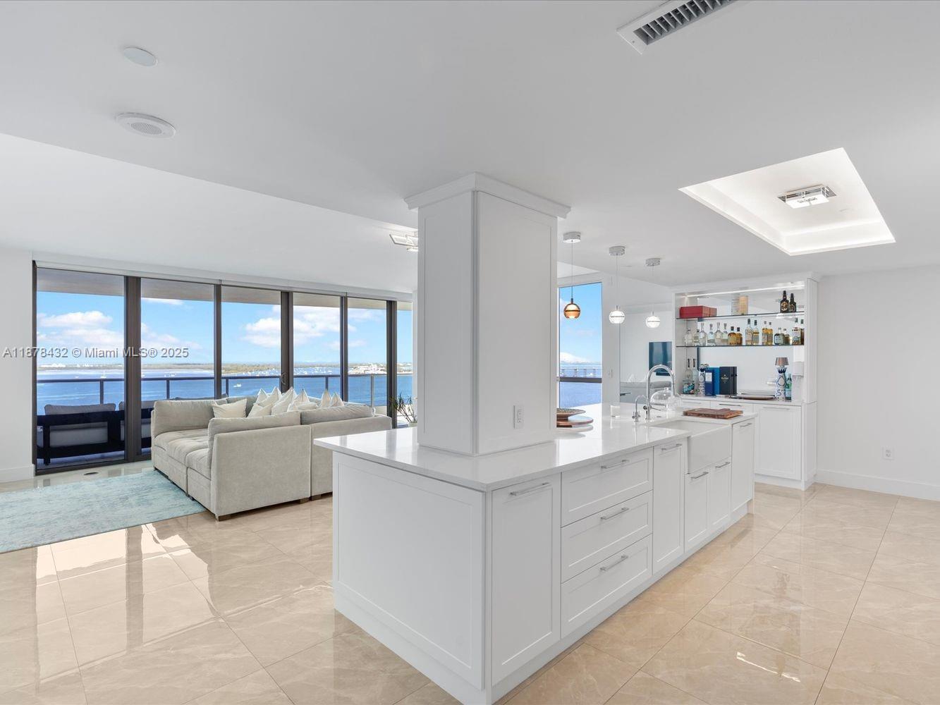 1331 Brickell Bay Dr # 1811