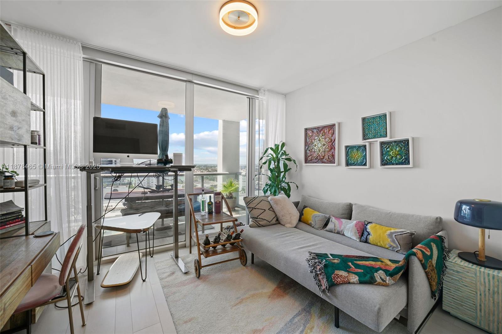 6799 Collins Ave # 1006