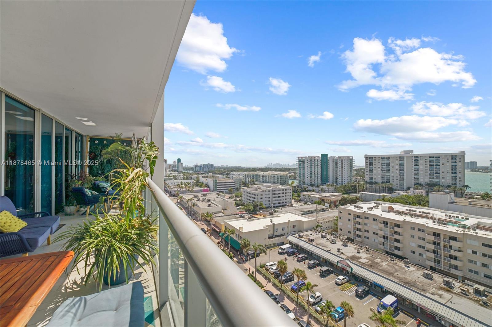 6799 Collins Ave # 1006