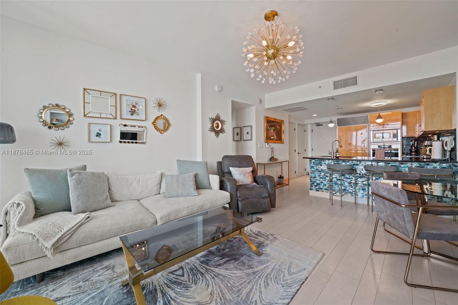 6799 Collins Ave # 1006