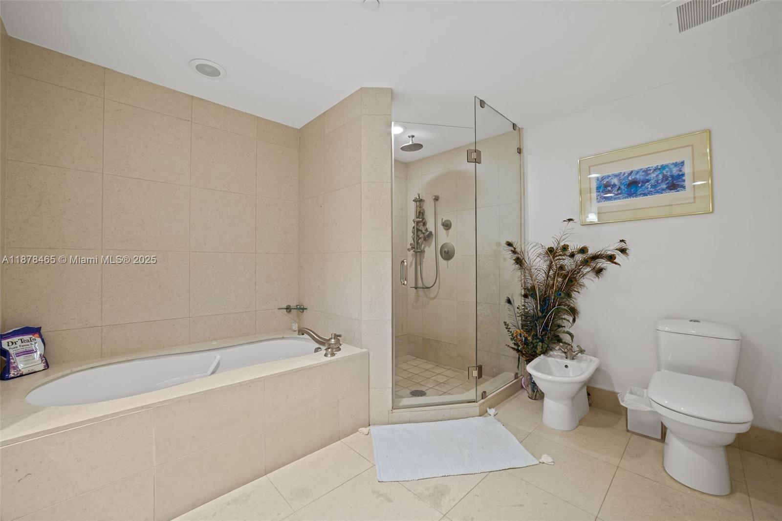 6799 Collins Ave # 1006