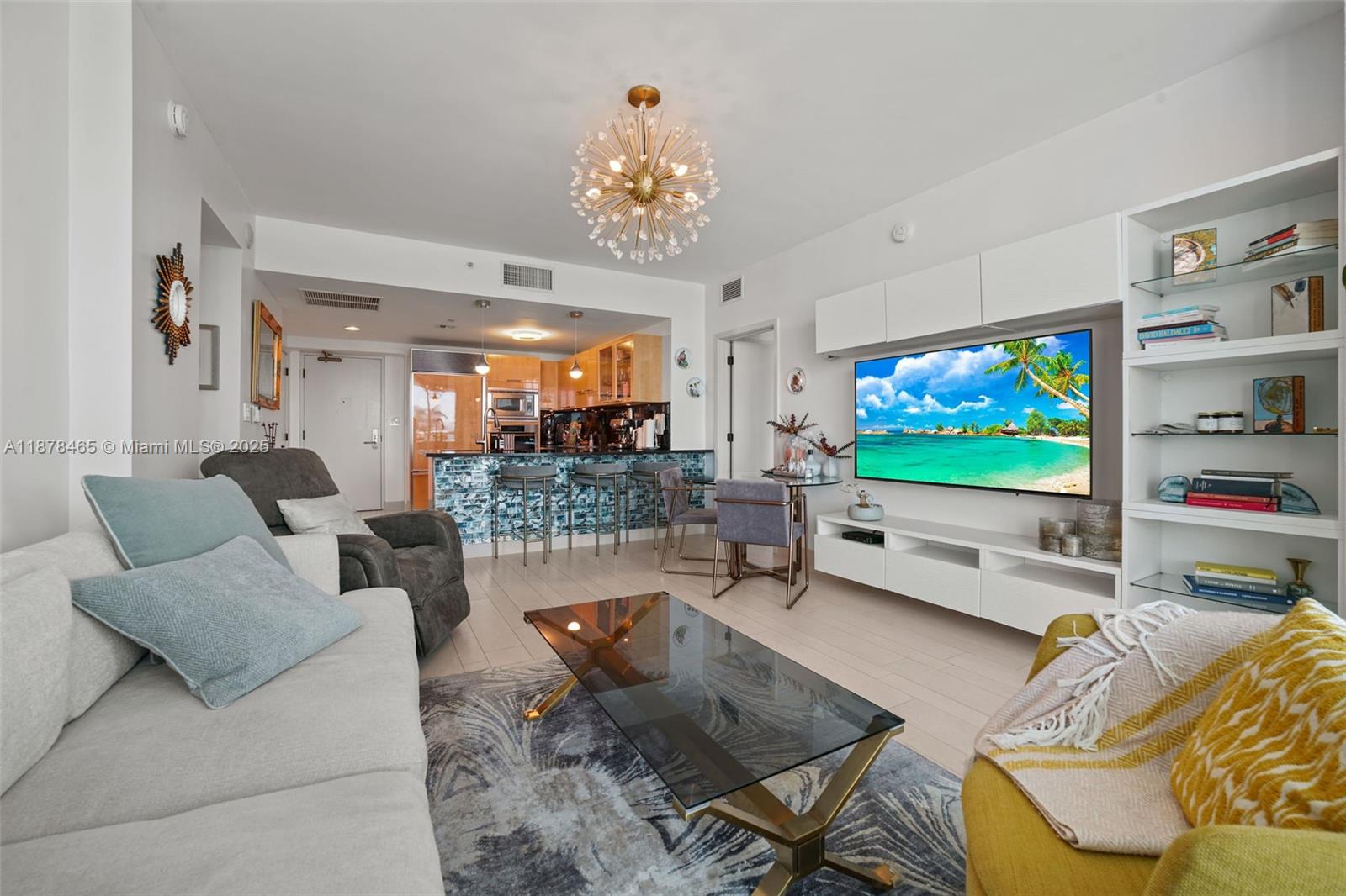 6799 Collins Ave # 1006