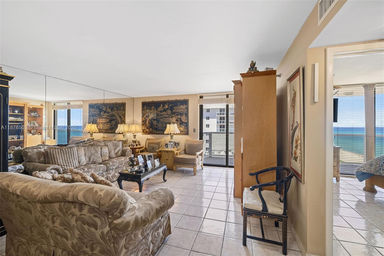 2401 Collins Ave # 1712