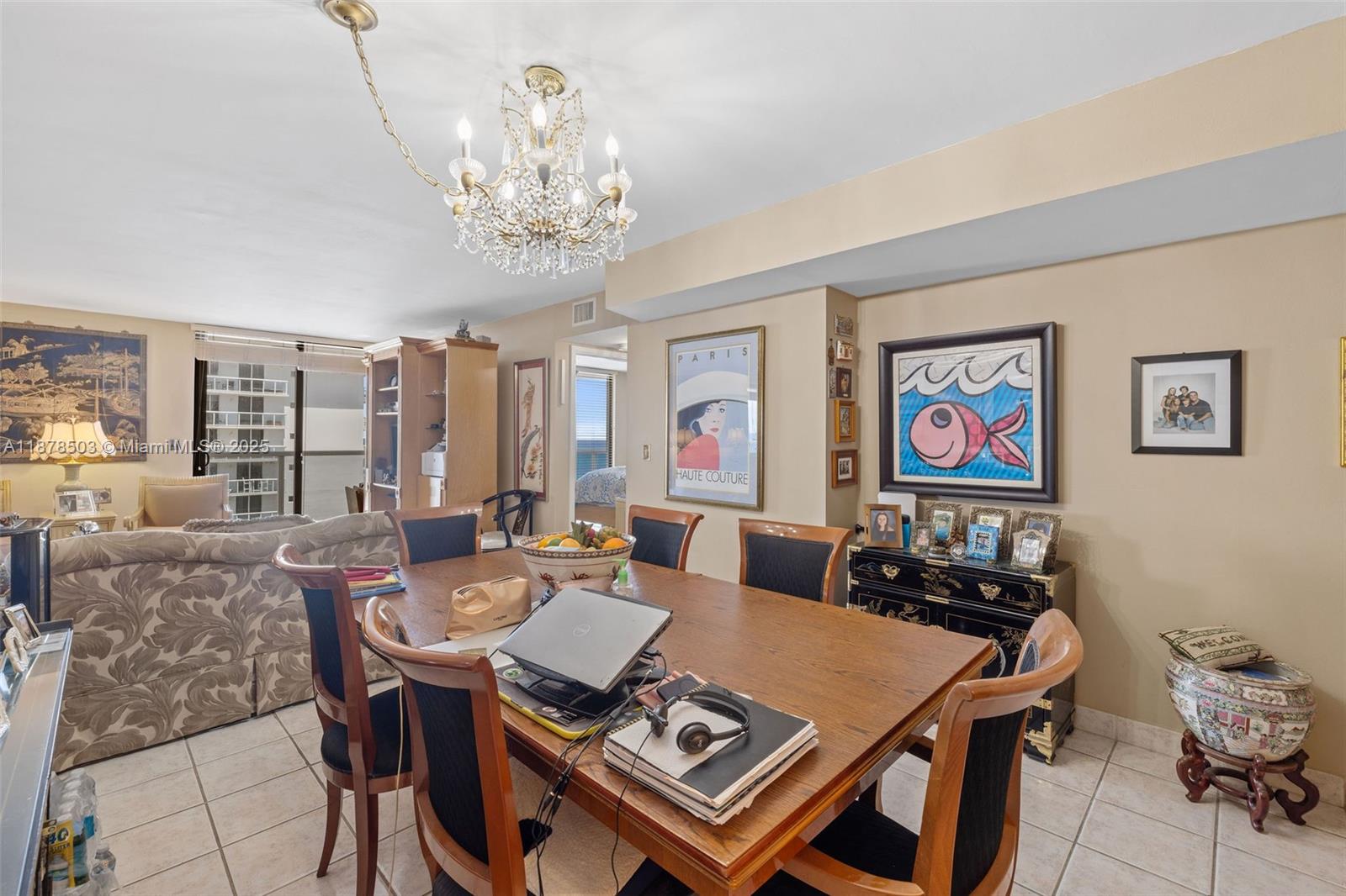 2401 Collins Ave # 1712