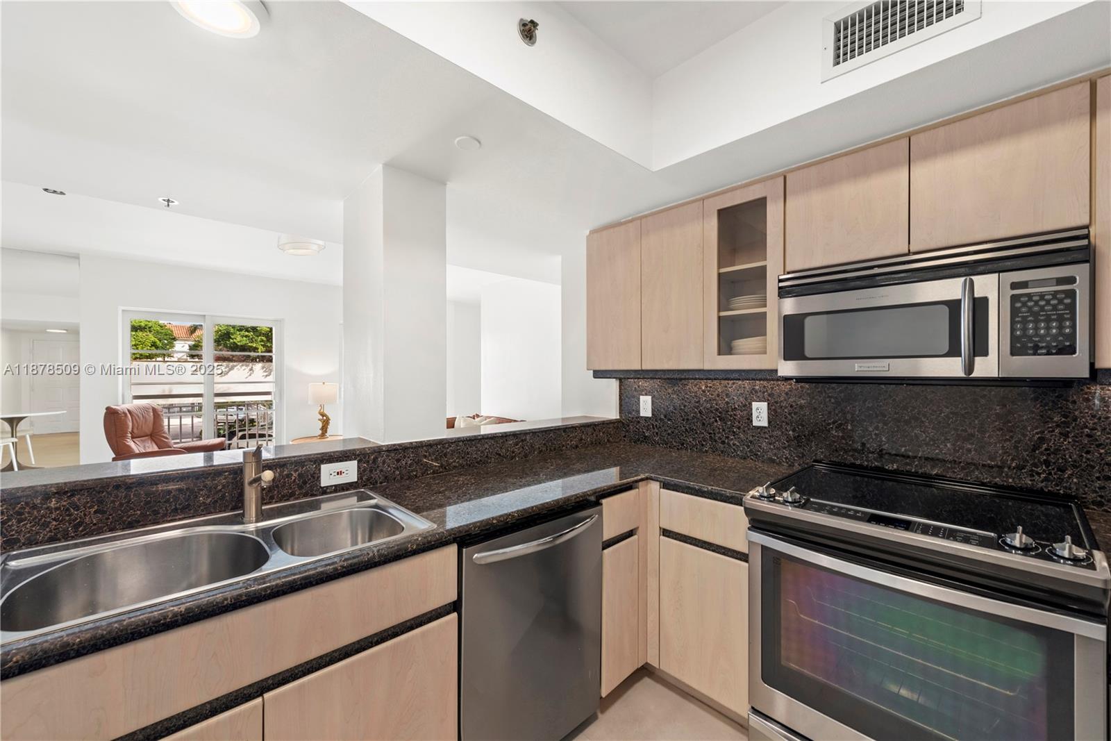 100 Jefferson Ave # 10004