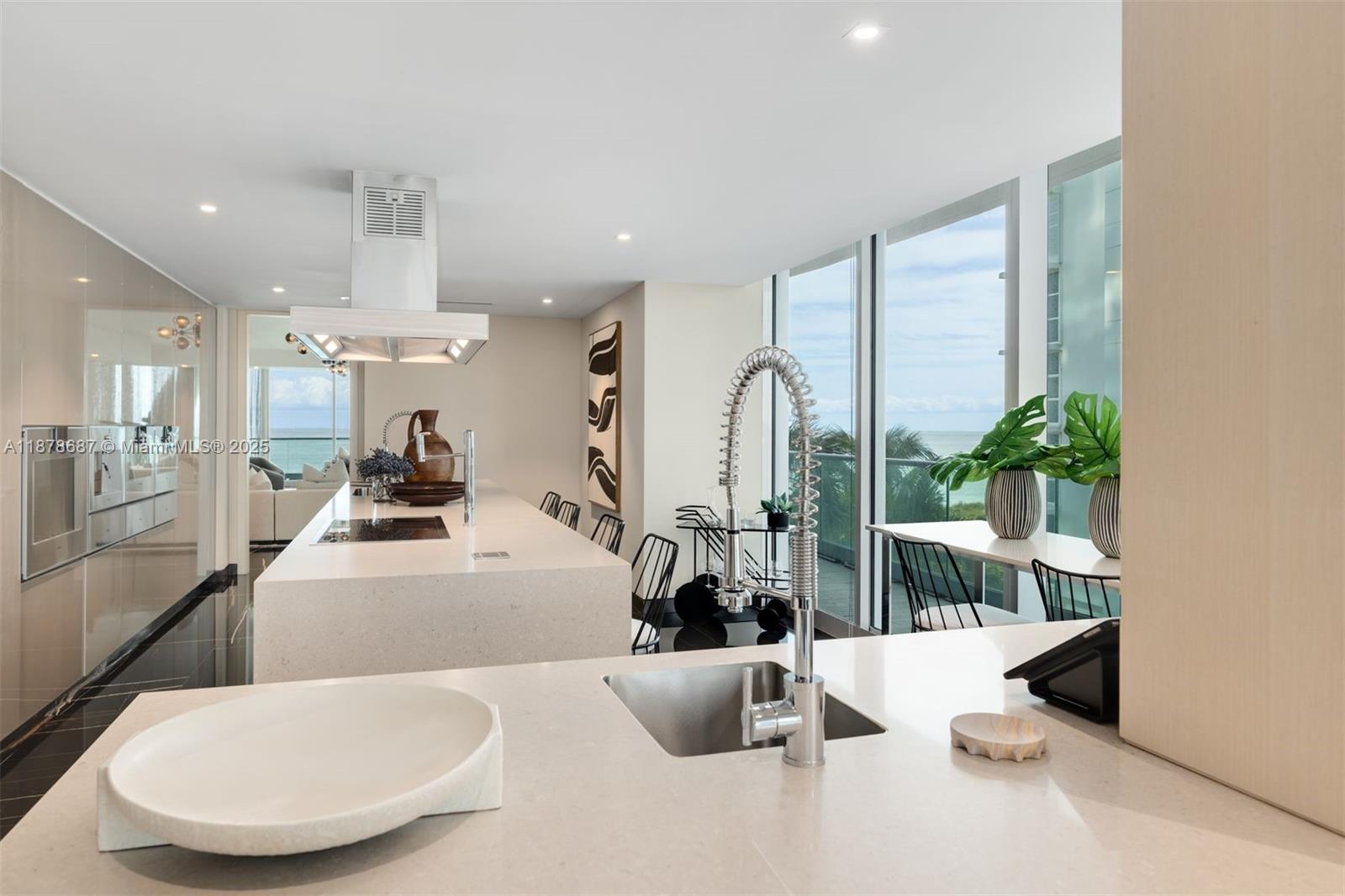 9349 Collins Ave # 406
