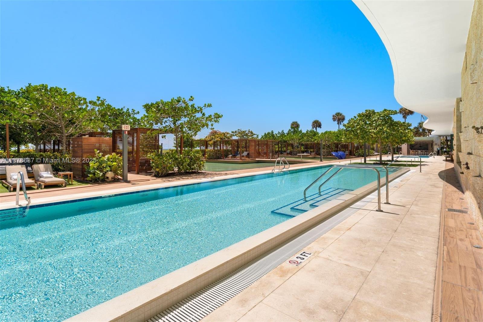 9349 Collins Ave # 406